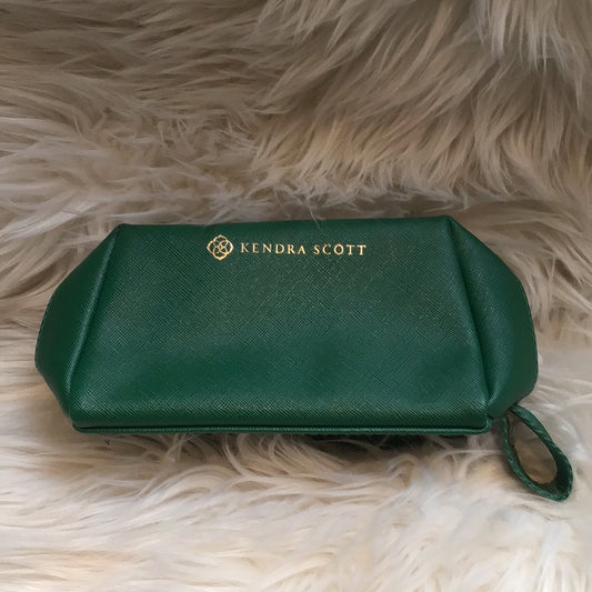 SM COSMETIC ZIP GLD