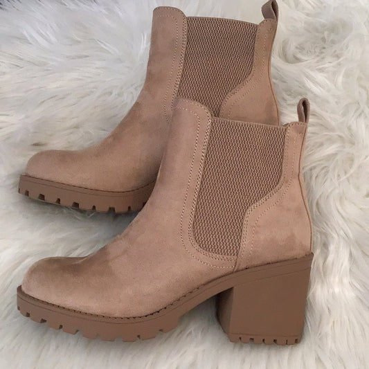 Taupe boots